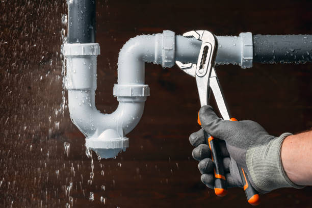 Professional Gas Line Repair technician working in South Bend, IN